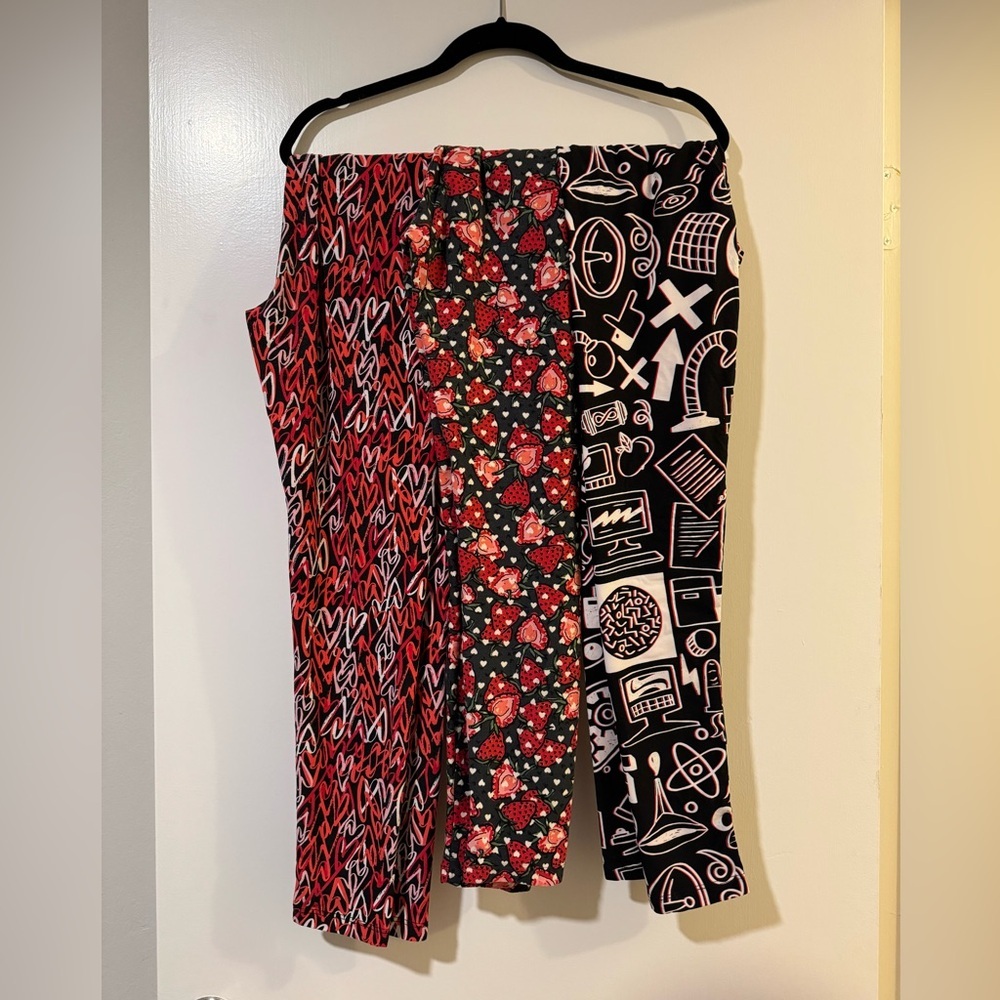 LuLaRoe one size legging bundle of 3